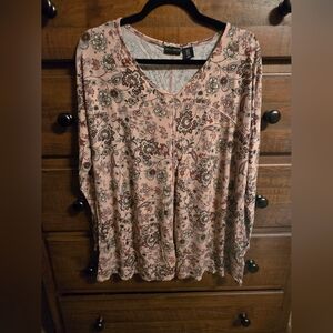 Willi Smith Floral V-Neck Long Sleeve Top in Dusty Pink